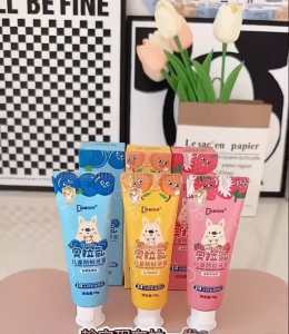 B 1 T 3 Childrens Fluoride Toothpaste With Fruit Flavor Rich In Vitamin C Prevents Cavities Gentle And Natural Ingredients Non-Irritating Protects Childrens Sensitive Gums For Ages 1-12