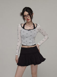 เสื้อยืดแขนยาวทรงเข้ารูป White Little Fish Sweet And Spicy Shoulder Bared เสื้อชั้นในฤดูใบไม้ผลิและฤดูใบไม้ร่วง