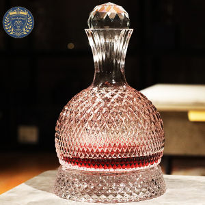 High-End Crystal Glass Rotating Red Wine Aerator Wine Decanter with Lid Wine Pouring Bottle Bohemia Brand from Mainland China
