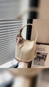 2025 NEW Womens Bag New Fashion Internet Popular Single Shoulder Bag with Small Texture Crossbody Bucket Bag Crossbody Bag