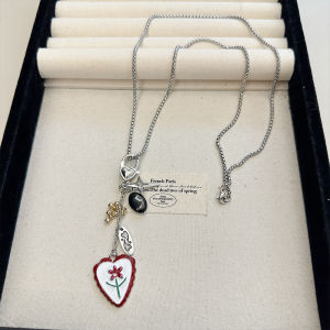 Korean Style Sweet Love Heart Flowers Necklace Female Niche Style Fancy Easiest for Match Accessories Fall and Winter Long Sweater Sweater Chain