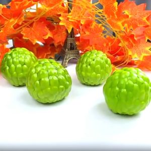 น้อยหน่าปลอม น้อยหน่า ผลไม้ปลอม สวยสมจริง น้ำหนักเบา เหมาะนำตกแต่งสถานที่ ร้านค้า บ้าน ของเล่นเสมือนจริง ติดเครื่องประดับ หรือพร๊อพถ่ายรูป