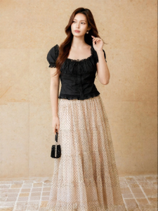 plusmall | Square Neck Lace Top + Velvet Dots Tulle Skirt Set