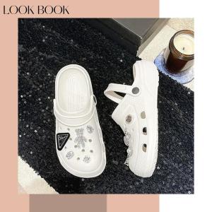 รองเท้าแตะชายหญิง DIY ประดับเองได้ หุ้มส้นน่ารัก พื้นหนากันลื่นพิเศษ สีเงินแวววาวสไตล์หวานเท่ ใส่คริสตัลและไข่มุก พร้อมเที่ยวทะเล