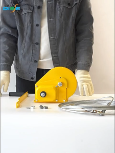 【15Mเชือก】 กว้านมือ กว้านมือหมุน เครนยกของ 1800LBS 5/10/15 เมตร 1200KG รอกกว้านมือ รอกมือหมุนสลิง รอกยกของ รอกสลิงมือหมุน กว้านมือเชือกลวด กว้านแบบแมนนวล ราบรื่นและประหยัดแรงงาน