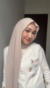 𝐀𝐥𝐦𝐞𝐞𝐫𝐚 - Jilbab Pashmina Inner Fahira Nutup Leher Instan Oval Jersey Premium / Pasmina Oval Nutup Leher Jersey - Kerudung Wanita - Kerudung Pasmina Polos Jumbo Panjang Muslimah /- Urwah Al Bariki - Kerudung Instan Dewasa