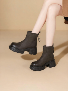 Josiny | Winter Warm Black Chelsea Ankle Boot Chunky Heel Thick Sole
