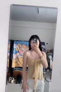 เสื้อครอป เกาะอก เปิดไหล่ สีพาสเทล ดีไซน์ผูกมัดกลางอกปล่อยชาย มีสายผูกคล้องคอ ผ้ายืดหยุ่น เสื้อเบลาส์ #3037