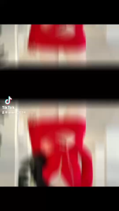 Mbelle. เดรสสั้น แขนยาว ผ้าเรย่อนเกรดA  แต่งชีทรูช่วงอก