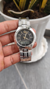 Đồng hồ nam MulttiBand Lineage M.200 chạy pin hàng si