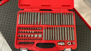 UNITED 90 Pcs Bit Set (S2 Steel)