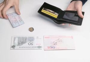 Ví Da Nam VD05 Kiểu Ngang Hiện Đại Trẻ Trung Cá Tính