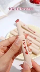 FOCALLURE FA-L44 Transferproof Lock-shining Glossy Lipstick No Stick Cup Moisture Plump Watery Lip Balm