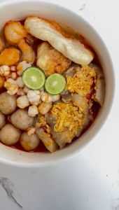 1pcs Baso Aci Ayam Suwir Pedas Premium Isian Ayam Lebih Banyak Topping Lengkap Hotpot Instan Food Kaldu Kuah Mie