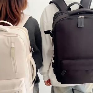 กระเป๋าเป้สะพายหลังเดินทางกันน้ําสําหรับผู้หญิง 35L กระเป๋าเป้สะพายหลังขนาดใหญ่ รับรองโดยสายการบิน