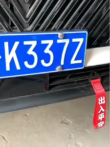 Car paint waterproof touch-up pen—special clear coat tool for repairing minor scratches scratch-repair-specific pen.