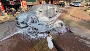 【Local sellers+COD】Home Use Snow Foam Spray Car Wash Sprayer Lance Uses Hose Pipe Sprayer Bottle