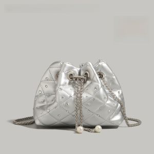 UR Womens Bucket Bag 2025 Summer Fashion Trend Diamond Grid Simple Handbag Shoulder Crossbody Bag Versatile Bucket Handbag