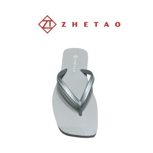 รองเท้าแตะยางสีพื้นสไตล์เรียบง่าย ส้นแบน พื้นยาง รองเท้าแตะชายหาดแบบสวมสบาย รองเท้าแตะส้นแบนสำหรับใส่ไปชายหาด