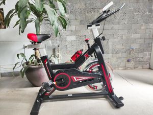Xe đạp tập thể dục tại nhà GH- 709 có đồng hồ đo nhịp tim tốc độ quãng đường thời gian calore