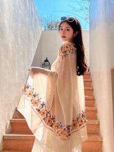 Elegant Cotton Linen Scarf Womens Summer Beach Towel Travel Sun Protection Large Silk Shawl Scarf Ethnic Style Printed Polyester Fiber