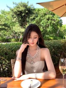 Áo Vest Hở Lưng Đính Kim Cương Bằng Vải Chiffon Nặng Nề Dành Cho Nữ Mùa Hè Áo Khoác Ngoài Cao Cấp Dáng Ôm Màu Trơn