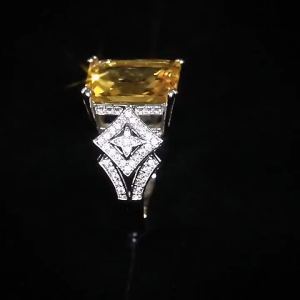 Huitan Novel Design Yellow Cubic Zirconia Square Stone Womens Ring Wedding Ceremongy Party Finger Accessories Statement Jewelry