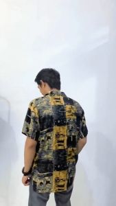 READY STOK KEMEJA PRIA DAN WANITA VINTAGE MODEL TERBARU NYAMAN DI PAKAI DI DALAM LUAR RUANGAN