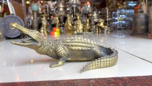 Tượng Cá Sấu Bằng Đồng Phong Thủy Trang Trí Để Bàn DxRxC: 25x14x10cm Nặng 1kg