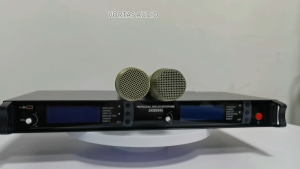 SKM9000 wireless microphone 2 handheld 200M receiving distance 4 antennas KTV karaoke Mikrofon