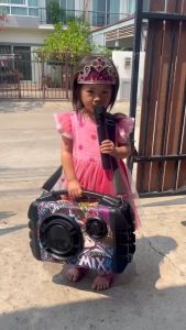 ตู้ลำโพง K52-S แถมไมค์ รีโมท กำลังขับ 40watt (2000 P.M.P.O) แบตเตอรี่ 3000 MAH Bluetooth version : 5.0 Super Bass มีไฟLED