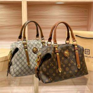 Ladies Light Luxury Handbag 2026 New High-End Designer Retro Handbag Shoulder Bag Large Capacity Crossbody Bag Fashionable