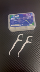 BabyShop-C1460 Dental Floss Stick Benang Gigi Tusuk Pembersih Sela Gigi Praktis Higienis Toothpick