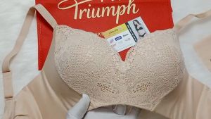 Áo Ngực Nữ Không Gọng - Phối Ren Triumph Comfort Touch HP 01 – 11-1621