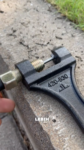 ISKU pemotong rantai motor alat potong rantai sepeda untuk memotong rantai 420 428 dan 530 Dan Oil Can Gun 300/350ml Kaleng Oli Botol Semprot Minyak Oli Pelumas Engsel