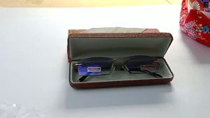 Kính lão mặt khoan không viền chuẩn độ dành cho nam và nữ kiểu dáng sang trọng L1020