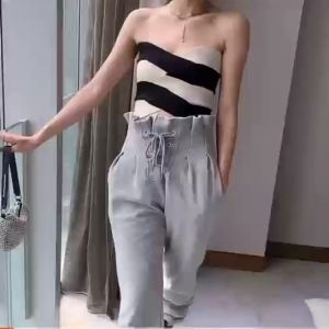 เสื้อเกาะอกลายทางสีสันสดใส ดีเทลไขว้ด้านหน้า เสื้อครอปเก่าะอกแฟชั่น ราคาถูกคุ้มสุดๆ