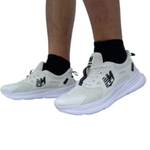 SENEAKERS NewMeels ActiveStride WHITE TO BLACK SNEAKERS OUTDOOR RUNNING RINGAN EMPUK ANTI SELIP