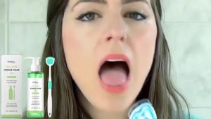oralhoe | Tongue Clear Gel Kit Remove Tongue Coating Eliminate Bad Breath Mint Tongue Cleaning Gel with Soft Silicone Tongue Scraper Brush