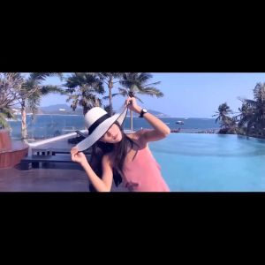 ANEKA MACAM TOPI PANTAI LEBAR IMPOR BERKWALITAS