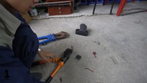 Kềm Cắt Sắt Thủy Lực HY12 - Chuyên Dụng Cắt Sắt Thép Dạng Khối  - HÀNG CHÍNH HÃNG - BẢO HÀNH TOÀN QUỐC