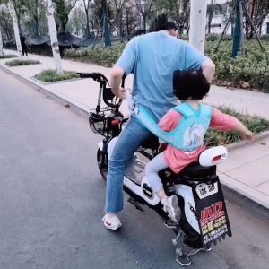 Đai Xe Máy 2 Tư Thế Giữ An Toàn Cho Bé Từ 1-12 Tuổi - Thiết Kế 1 Chạm Bền Chắc Chắn Dễ Dàng Cho Bé Ra Ngoài DD155