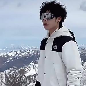 New Colorful Mountaineering Skiing Goggles Outdoor Riding Windproof Sunscreen Sports Sunglasses