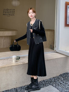 French Style Black Mini Dress Set Women Early Autumn 2025 New High-End Feeling Pleated Skirt Two-Piece Set Elegant Commute