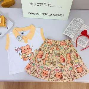 ชุดเสื้อผ้ายืดและกระโปรงเข้าชุด Butter Bear ลายหมีเนย