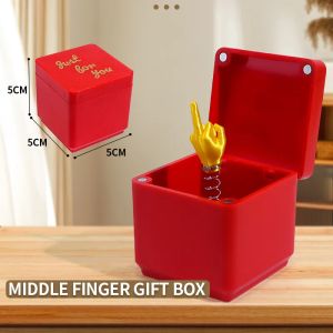 3D Middle Finger in A Box Novelty Gift Funny Prank Surprise for Office Desk Adult Gag Gift Box White Elephant Party Supplies