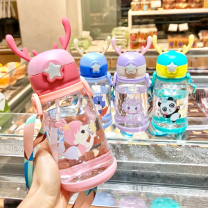 Sippy Cup for Baby Kids Straw Cup Antler Plastic Straw Cup Cartoon Childrens Plastic Cup Unicorn Creative Micro Landscape Interesting Design Outdoor Water Cup Portable Strap Water Cup