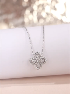 LORE JEWELLERY - Kalung Moissanite Lapis Emas 18K - Mariposa Necklace 0.3Ct [After Sales Warranty]