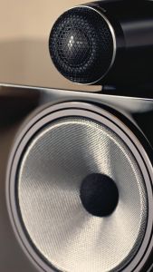 Bowers & Wilkins 705 S3/ B&W 705 S3 Stand-mount Speaker/ BookShelf Speaker - 1 Pair