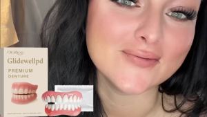 Full Denture Fake Teeth User Friendly Natural Safe Silicone Upper & Lower Veneers Perfect Laugh Veneers Dentures Paste Fake Teet